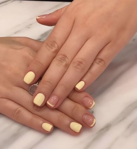 Very Short Painted Nails, Yellow Nails Short Natural, Yellow Dip Nail Ideas, Yellow Gel Nails Short, Yellow Natural Nails, Powder Short Nails, Simple Yellow Nails, Short Nails Yellow, Extremely Short Nails