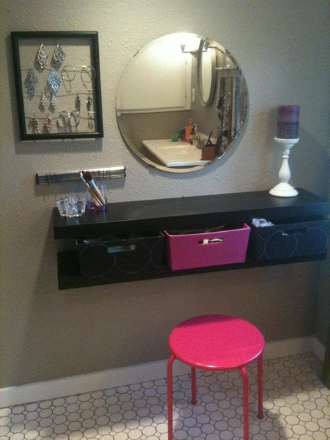 DIY vanity Ikea Makeup Vanity, Simple Vanity, Makeup Vanities, Makeup Station, Ikea Hack Ideas, Ikea Shelves, Picture Shelves, Vanity Ideas, Diy Vanity