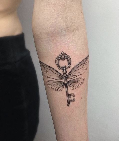 Harry Potter Flying Key Tattoo, Flying Key Tattoo, Thestral Tattoo, Key Tattoo Designs, Harry Tattoos, Hp Tattoo, Key Tattoos, Key Tattoo, Potter Tattoo