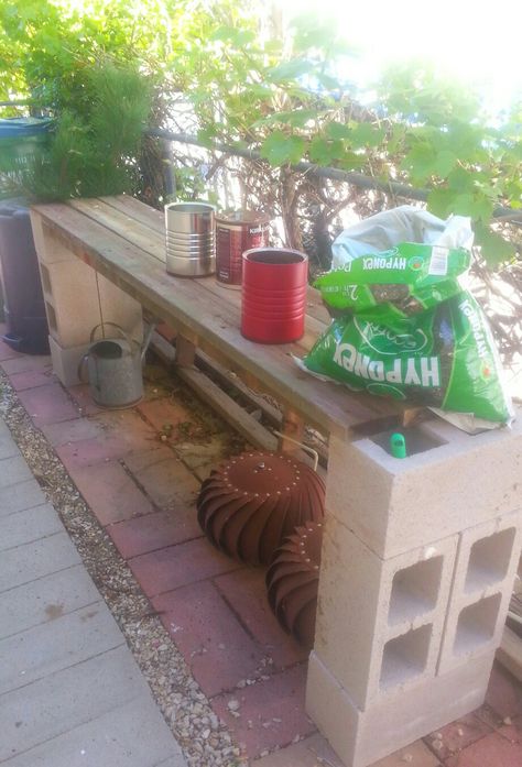 Garden Workbench, Potters Bench, Brick Ideas, Potting Benches, Diner Decor, Potting Table, Potting Bench, Spring Is In The Air, Cinder Block