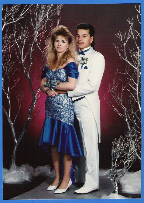 this is how tims 80 s mullet was..one of the less extreme! 80s Prom Inspiration, 80s Prom Photos, Tacky Prom Party, 80s Prom Men, 80s Curls, Tacky Prom, 80s Couples, Awkward Prom Photos, Prom Theme Party