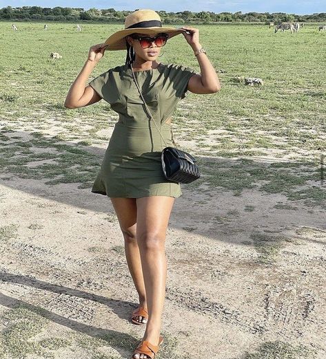 Wild Safari Outfit, Bush Safari Outfit, Bush Holiday Outfits, Safari Themed Outfit Women, Park Outfit Black Women, Safari Game Drive Outfit Women, Safari Wear Women Outfit, Safari Vacation Outfit, Outfits For Safari Trip