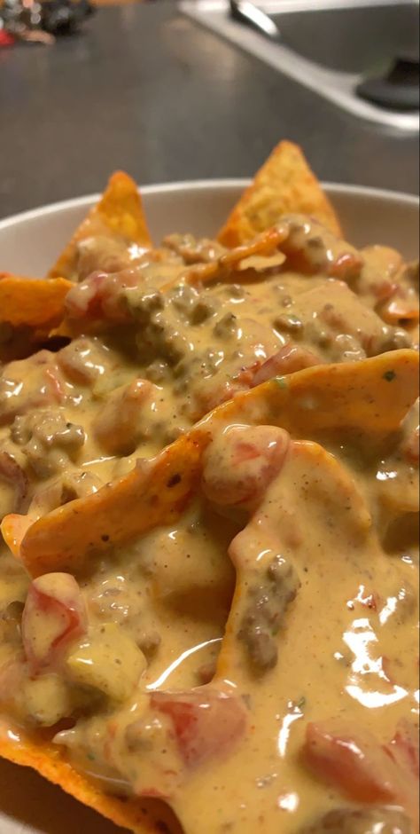 Rotel Dip Aesthetic, Rotel Dorito Nachos, Hot Chips And Cheese, Doritos With Cheese, Doritos Nachos Ground Beef, Dorito Nachos Ground Beef, Nacho And Cheese, Rotel Nachos, Nachos Chips Recipe