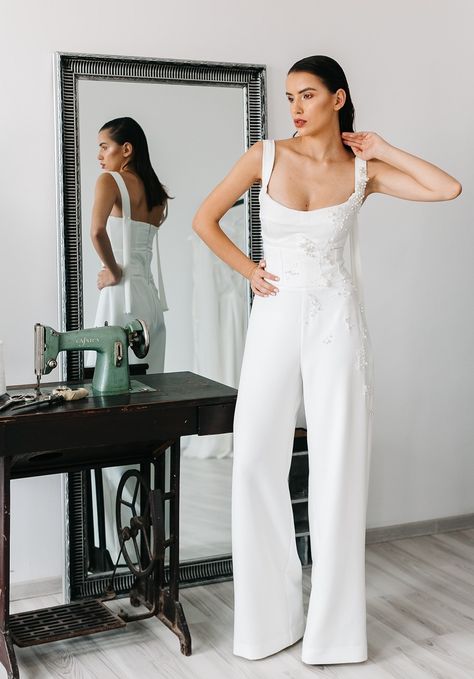 Bridal Jumpsuit The Bride, Bridal Pants, Wedding Dress Jumpsuit, Bride Jumpsuit, Wedding Pantsuit, Rehearsal Dinner Outfits, Minimal Wedding Dress, Reception Outfit, Alternative Bridal