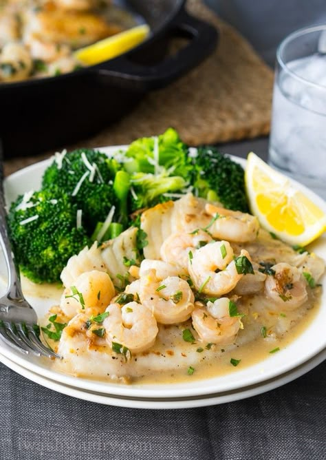 This quick and easy Skillet Tilapia with Shrimp is made in just one skillet and have an outrageously good white wine lemon pan sauce! My whole family loved this! Tilapia Shrimp Recipe, Skillet Tilapia, Tilapia And Shrimp, Tilapia Dishes, Tilapia Fish Recipes, Yummy Seafood, Tilapia Recipes, Weeknight Dinner Recipes Easy, Fish Dinner