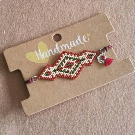 Bracelet Packaging, Art Perle, Bracelet Miyuki, Handmade Packaging, Beadwork Patterns, Bead Stitching, Miyuki Beads, Beaded Bracelets Diy, Beading Projects