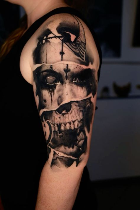 Demon Tattoo For Men, Horror Reference, Dark Tattoos For Men, Gray Stuff, Hell Tattoo, American Traditional Tattoo Ideas, Traditional Tattoo Ideas, Portrait Tattoos, Devil Tattoo