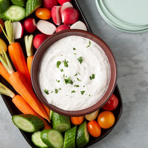 Crudite Dip Crudite Dip, Vegetable Dip Recipe, Christmas Appetizers Easy, Vegetable Dip, No Cook Appetizers, True Food, Yummy Dips, Christmas Appetizers, Dip Recipe