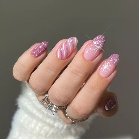 Snowflake Nail Ideas, Pink Christmas Nail, Snowflake Nail, Christmas Nail Ideas, Candy Cane Nails, Pink Manicure, Work Nails, Snowflake Nails, Xmas Nails