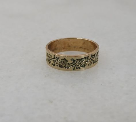 ESTATE 14K GOLD WIDE SIZE 1 RING SMALL CHILDS BAND RING BUT GREAT FOR PINKY OR MIDI RING.  4MM WIDE. GREAT SHAPE. ESTATE ITEM. UNMARKED ACID TESTS FOR 14K. 1 GRAM.PLEASE BE ADVISED SOME PHOTOS ARE CLOSEUPS TO SHOW DETAIL, PLEASE READ FULL DESCRIPTION FOR BETTER UNDERSTANDING OF SIZE.  This item is preloved and Antique/Vintage. This means it may have signs of wear and use and is offered as is.  You will receive the exact item shown in the photos. There may be slight color variation depending on y Vintage Rings Antiques, Gold Band Wedding Ring, Medieval Rings, Midi Ring, All Gems, Pink Agate, Wedding Band Ring, Handmade Rings, Diamond Rings Bands