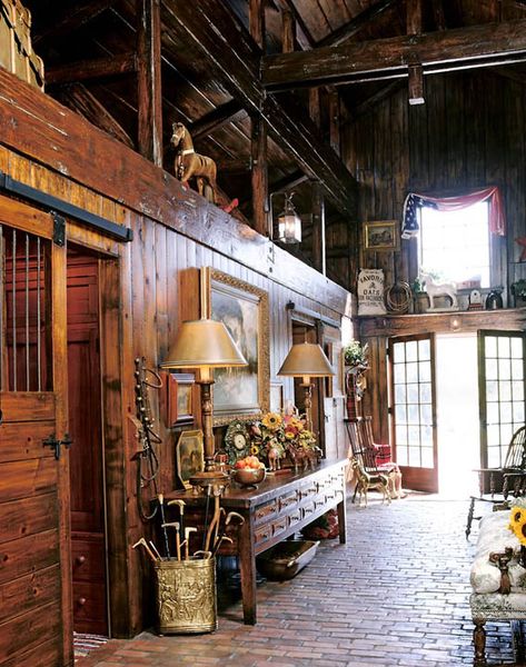 Gail Claridge’s Country Meadow Equestrian Ranch – Between Naps on the Porch Stables Converted Into Rooms, Converted Stables Interiors, Ranch Hallway Ideas, Cute Country Decor, Horse Farmhouse Decor, English Tack Room, Beautiful Ranch Homes, Horse Barn Interior, Equestrian House