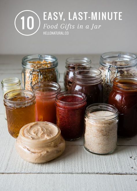 10 Easy Last Minute Food Gifts in a Jar | HelloNatural.co: Food Gifts In A Jar, Jar Food Gifts, Jar Mixes, Gifts In A Jar, Jar Recipes, Jar Food, Diy Food Gifts, Homemade Food Gifts, Gift Jar