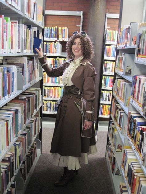 Steampunk Librarian Steampunk Librarian Costume, Victorian Librarian, Bookish Costumes, Steampunk Librarian, Librarian Tattoo, Librarian Clothes, Steampunk Womens Fashion, Librarian Costume, Librarian Outfit