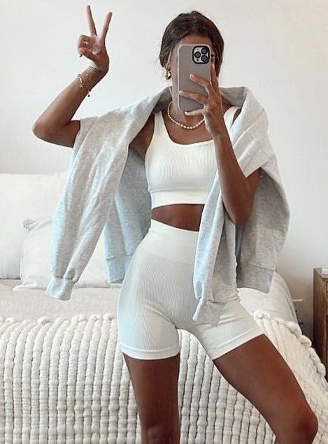 White Exercise Outfit, Bride Yoga Outfit, Bride Athleisure, Boat Day Cover Up, Athletic Bachelorette Outfit, Bridal Workout Outfit, Bachelorette Party Outfit Cold Weather, Bride Workout Outfit, Bride After Party Outfit Comfy