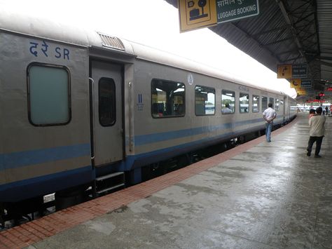 Chennai <-> Mysore Shatabdi-Express-Train at the Mysore Railway Station, Mysore, Karnataka, India Rajdhani Express, Shatabdi Express, Delhi Airport, Delhi Metro, Indian Railways, Express Train, Thiruvananthapuram, Train Service, Rail Car