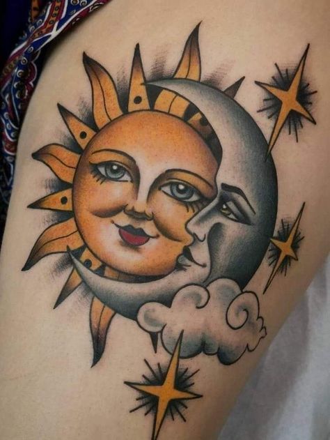 Sun And Moon Tattoos, Tattoo Sonne, Tato Tradisional, Moon Sun Tattoo, Sun And Moon Tattoo, Mystical Tattoos, Moon Tattoos, Kunst Tattoos, Moon Tattoo Designs