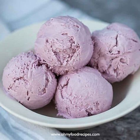 Taro Ice Cream Recipe (香芋雪糕) - Oh My Food Recipes Taro Ice Cream Recipe, Taro Ice Cream, Taro Recipes, Macaroon Cookies Recipe, Chinese Desserts, Boba Shop, Fabulous Desserts, Taro Root, Sweet Condensed Milk