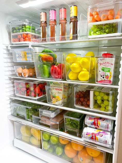 Organised Fridge, Small Fridge Organization, Fridge Cupboard, Fridge Organisation, Clear Fridge, Clean Pantry, Small Fridge, Kitchen Fridge, Stackable Bins