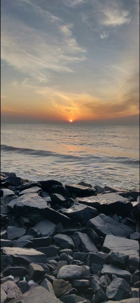 Tamil Nadu Wallpaper, Pondicherry Beach Photography, Pondicherry Aesthetic Photos, Rock Beach Pondicherry, Rock Beach Aesthetic, Pondicherry Photography Poses, Pondicherry Photography Ideas, Pondicherry Aesthetic, Pondicherry Beach