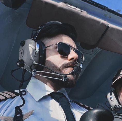 Male Pilot Aesthetic, Hot Pilot, Male Pilot, Pilots, Book Aesthetic, New Age, Mens Sunglasses, Books, Christmas