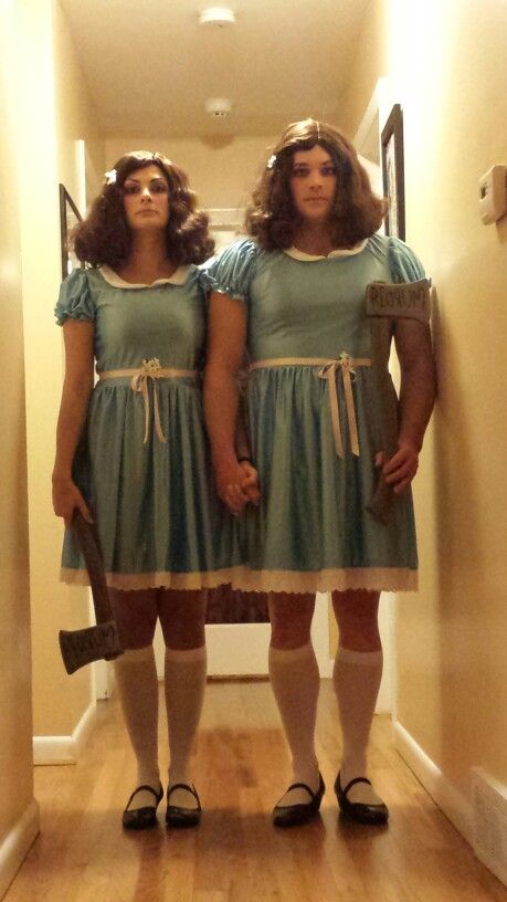 Shining Twins Costume, Twins From The Shining, The Shining Twins, Twin Costumes, Halloween Costumes Diy Couples, Couples Costume, Costumes Diy, Costume Inspo, Halloween 2024