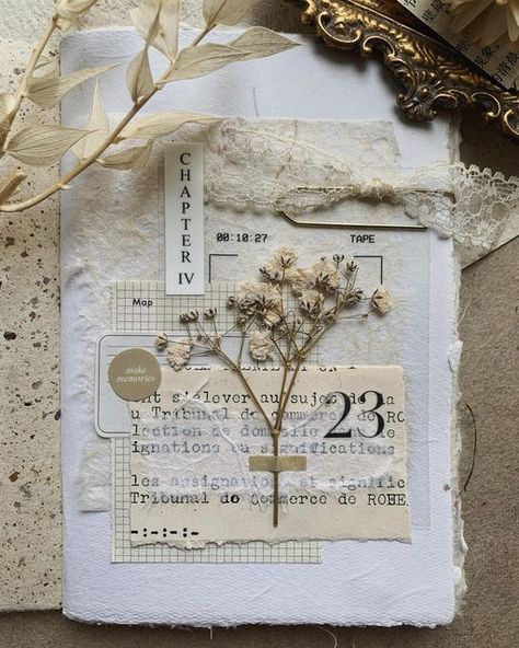 Natural Decorations, Lovely Stickers, Ephemera Collage, Smash Journal, Diy Journal Books, Paper Lovers, Mixed Media Journal, Bullet Journal Design Ideas, Vintage Junk Journal