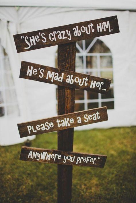 Rustic Wedding Decorations, Deco Champetre, Barn Wedding Decorations, Rustic Wedding Signs, Wedding Boho, Wedding Forward, Cute Wedding Ideas, Rustic Country Wedding, Western Wedding