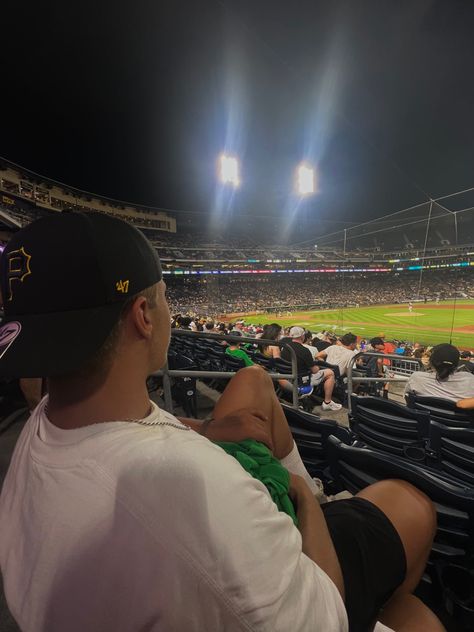 Workout With Boyfriend Aesthetic, Baseball Date Night, Boyfriend Group Aesthetic, Basketball Game Date Aesthetic, First Date Pics, Boyfriend Dates Aesthetic, Boyfriend Night Aesthetic, First Date Astetic, Boyfriend Back View