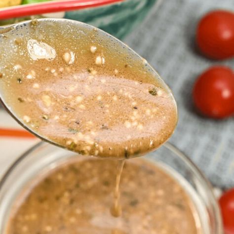 Homemade Balsamic Dressing, Creamy Balsamic Vinaigrette, Balsamic Dressing Recipe, Honey Balsamic Dressing, Balsamic Vinaigrette Salad, Creamy Balsamic Dressing, Honey And Garlic, Balsamic Vinaigrette Recipe, Homemade Balsamic Vinaigrette