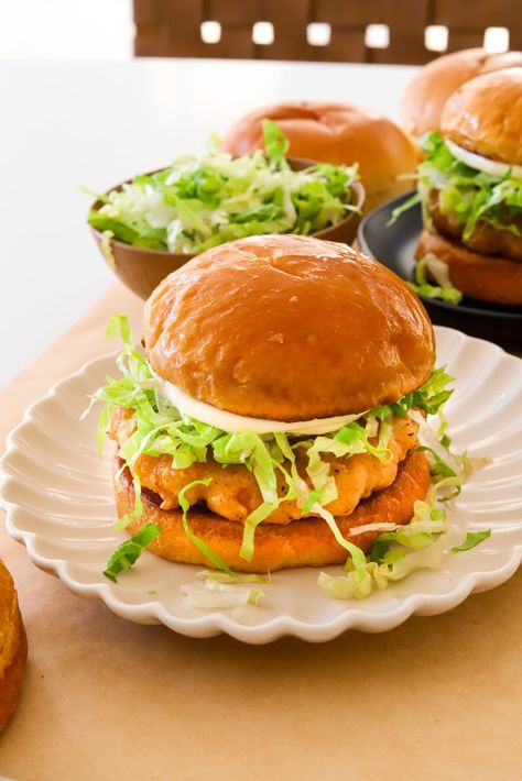 McChicken McDonald’s Copycat Air Fryer Mcchicken, Mc Chicken Sandwich, Mcchicken Copycat, Mcchicken Recipe, Mcchicken Sauce, Mac Chicken, Mcdonald's Breakfast, Burgers Recipes, Cheese Burgers