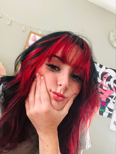 Underdye Hair With Bangs, Red And Black Hair With Bangs, Short Red Dyed Hair, Dyed Bangs Red, Red Bangs Black Hair, Black And Red Hair Short, Red Underdye Hair, Halo Hair Colors, Red Hair Streaks