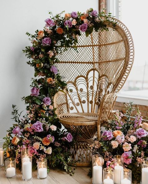 Peacock Chair Decor Wedding, Peacock Chair Flowers, Chair Floral Installation, Backdrop With Peacock Chair, Peacock Chair With Flowers, Floral Chair Decor, Home Floral Installation, Peacock Chair Photoshoot Maternity, Peacock Chair Backdrop