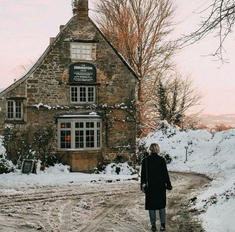 Christmas Pic, Enchanted Cottage, Cottage Christmas, British Countryside, What Is Christmas, Winter Magic, Winter Scenery, Winter Is Here, Winter Wonder