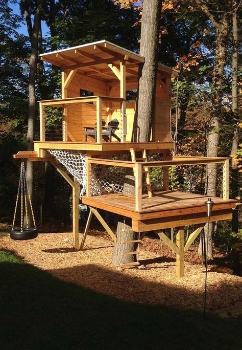 Tree House Ideas- Every Children's Dream Modern Tree House, Backyard Playset, Tree House Plans, Tree Fort, Tree House Diy, Tree House Kids, Cool Tree Houses, Tree House Designs, Backyard Playground