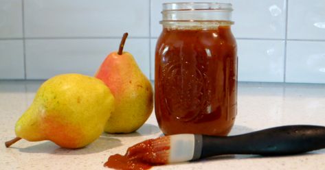 Pear Barbecue Sauce ~ Not a rib will be spared when you mix up our sweet Anjou pear barbecue sauce with just a dash of red pepper. Sweet, spicy, and pear-fectly delicious! #sweetspicyBBQsauce Pear Simple Syrup Recipe, Cherry Butter Recipe, Canned Pear Recipes, Pear Simple Syrup, Can Pears, Brisket Crock Pot, Canning Pears, Barbecue Sauce Recipe, Lime Sorbet