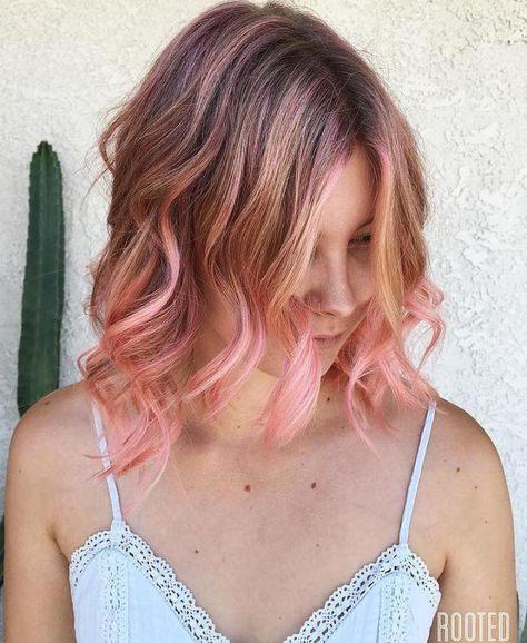 bronde bob with pastel pink balayage Highlights For Summer, Pink Hair Highlights, Pink Balayage, Magenta Hair, Pink Blonde Hair, Dip Dye Hair, Pink Highlights, Balayage Hair Blonde, Hair Color Pink