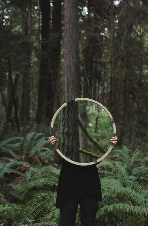 Mirror Photography, Reflection Photography, Mirror Photo, Trik Fotografi, Jolie Photo, 인물 사진, Land Art, Photography Inspo, In The Woods