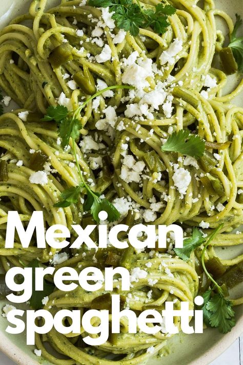 Green Pepper Pasta, Green Spaghetti Recipe Mexican Easy, Green Spaghetti Recipe Mexican, Mexican Green Spaghetti Recipe, Poblano Pasta, Mexican Green Spaghetti, Green Spaghetti Recipe, Spaghetti Verde, Poblano Pepper Recipes