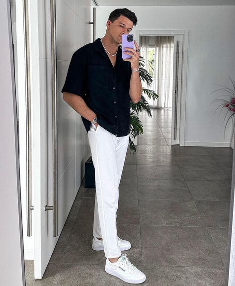 Classy Fits For Men, Clean Guy Aesthetic, White Pants Summer, White Pants Outfit Summer, White Pants Men, Guys Fashion Casual, White Pants Outfit, Bass Boosted, Drippy Outfit