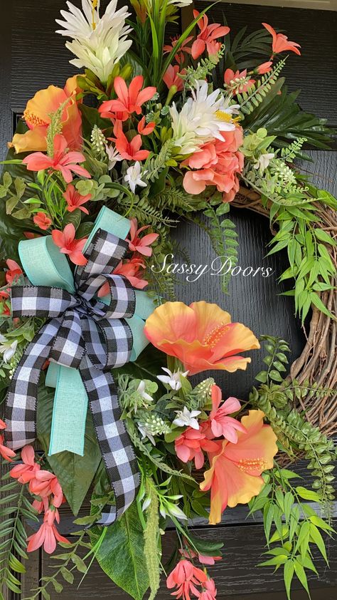 Summer Hibiscus, Diy Floral Centerpieces, Bright Summer Colors, Tropical Wreath, Coastal Wreath, Summer Front Door Wreath, Beach Wreath, Spring Door Wreaths, Tropical Hibiscus