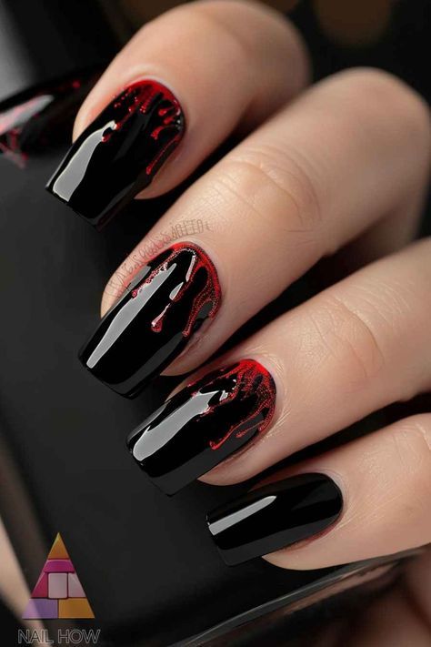 Emo Nails, Mom Nails, Vampy Nails, Halloween Nail Art Tutorial, Spooky Nail, Blood Nails, Vampire Nails, Black Halloween Nails, Horror Nails