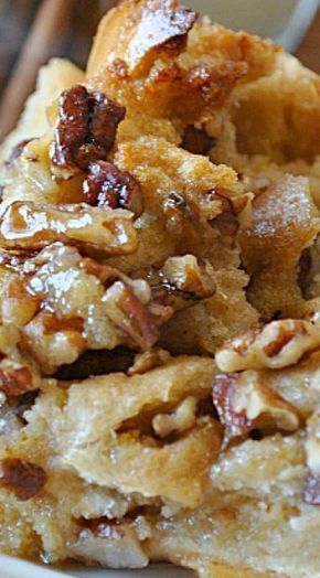 Pecan Pie Bread, Pecan Pie Bread Pudding, Puding Roti, Bread Pudding Recipe, Pecan Recipes, Monkey Bread, Dessert Bread, Challah, Yummy Sweets