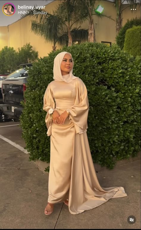 Nikkah Guest Outfit Simple, Prom Hijab Outfit, Hijabi Nikkah Dresses, Graduation Outfit For Hijabi, Modest Dresses Wedding Guest, Wedding Outfit Inspo Guest, Wedding Guest Dress Hijab, Formal Hijab Style, Simple Dresses For Hijab