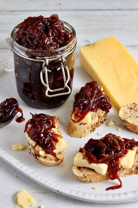 Speedy Caramelised Onion Chutney Onion Chutney Recipe, Caramelised Onion Chutney, Red Onion Chutney, Onion Chutney, Carmelized Onions, Caramelised Onion, Relish Recipes, Chutney Recipe, Caramelized Onion