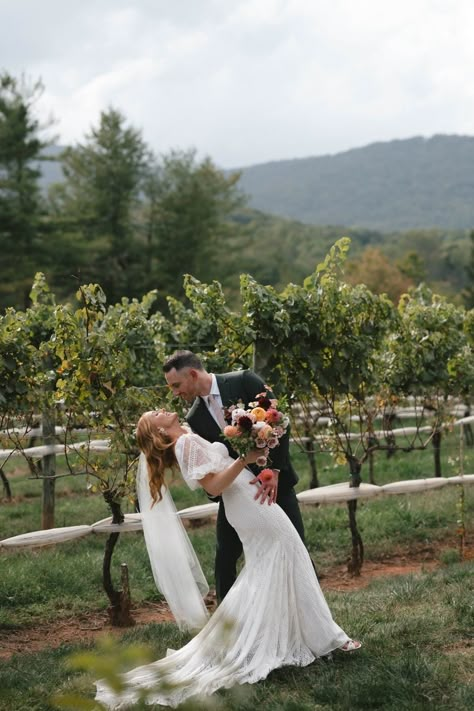 Located in Virginia, Veritas Vineyards is a family-run winery in the Blue Ridge Mountains. It's a beautiful Virginia wedding venue. You can't go wrong with a Veritas Vineyard Wedding. Wine Estate Wedding, Simple Winery Wedding, Winery Wedding Photography, Wine Vineyard Wedding, Wine Yard, Winery Wedding Invitations, Vineyard Wedding Venues, Winery Wedding Ideas, Vineyard Wedding Inspiration