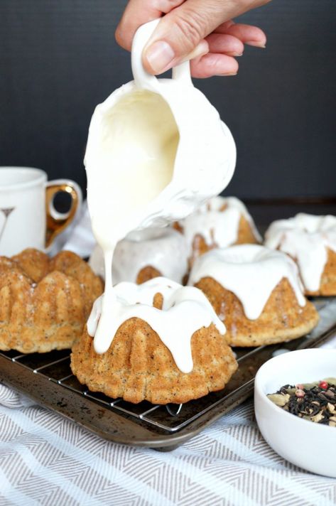 chai tea latte bundt cakes with vanilla glaze | The Baking Fairy Chai Cake, Cinnamon Tea Cake, Cake Varieties, Te Chai, Green Tea Cake, Baking Journal, Gourmet Food Store, Tea Beverages, Mini Bundt Cakes