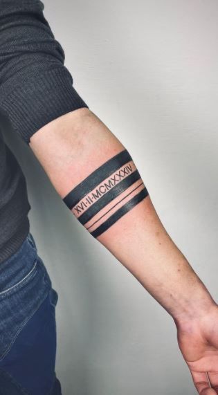 Roman Numeral Arm Band Tattoo, Roman Numeral Ring Tattoo, Roman Numeral Tattoo Men, Roman Numeral Tattoo Arm, Jesse Tattoo, Sons Tattoo, Tattoo Nombres, Date Tattoo Ideas, Arm Tattoos For Men