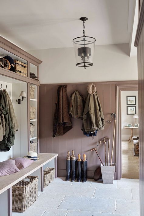 Interior Designers Cotswolds, Cheltenham | Sims Hilditch - Sims Hilditch Boot Room Utility, Sims Hilditch, Design Hallway, Entrance Modern, Entrance Interior, Hallway Design, Boot Room, Narrow Hallway, Laundry Mud Room