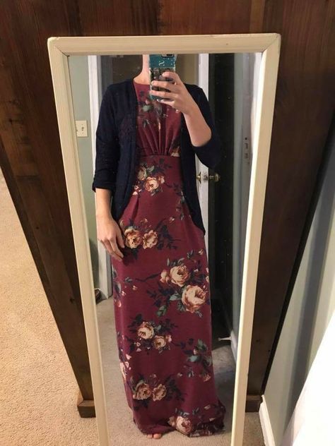 Beautiful! Mennonite Outfits, Mennonite Dress Ideas Sleeve, Mennonite Fashion, Elegant Dresses With Sleeves, Mennonite Dress Ideas, Mennonite Dress, Dresses Sleeves, Modest Outfit Ideas, Dress For Party