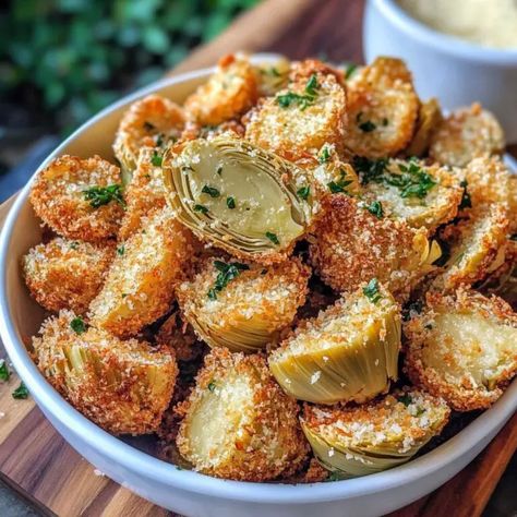 Crispy Parmesan Artichoke Hearts - SavorySplash Crispy Roasted Artichokes, Crispy Parmesan Artichokes, Crispy Parmesan Artichoke Hearts, Roasted Artichoke Recipes, Roast Artichoke, Parmesan Artichoke, Parmesan Zucchini Bites, Roasted Artichoke Hearts, Fried Artichoke Hearts